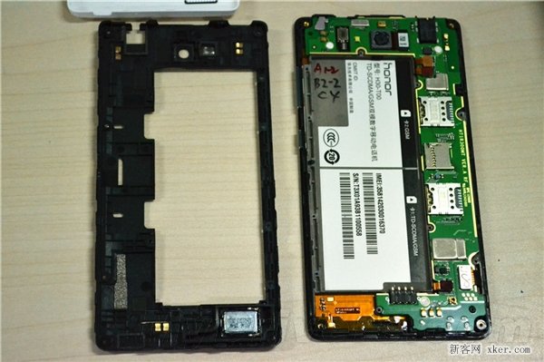 华为荣耀3C真机拆解图 看看值不值798元?_脚本之家