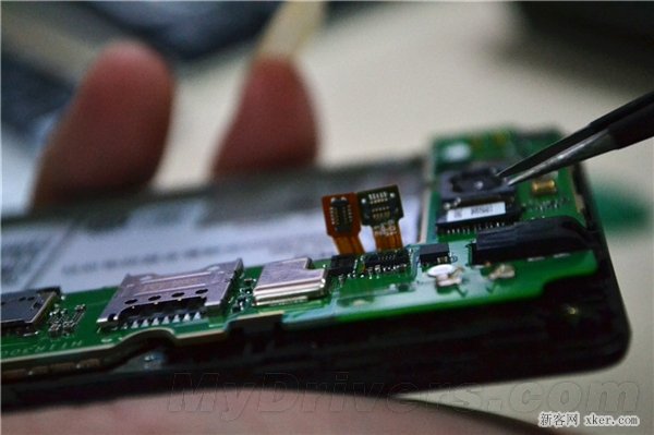 华为荣耀3C真机拆解图 看看值不值798元?_脚本之家