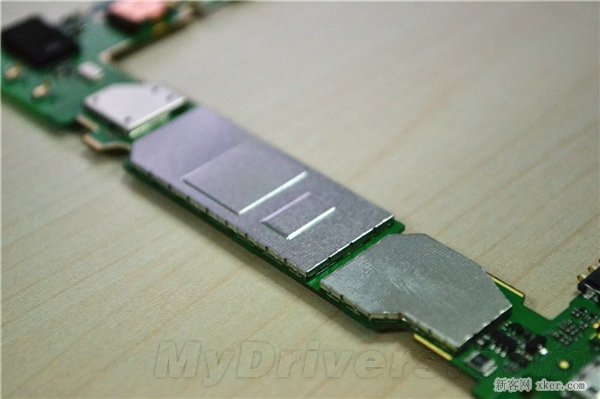 华为荣耀3C真机拆解图 看看值不值798元?_脚本之家