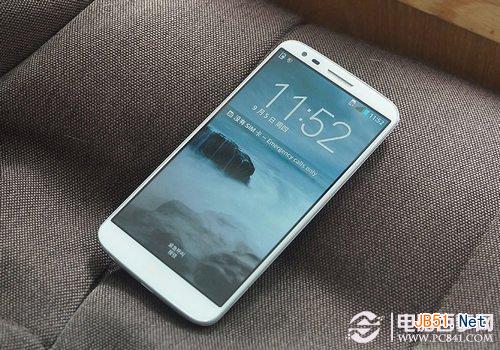 LG G2智能手機(jī)