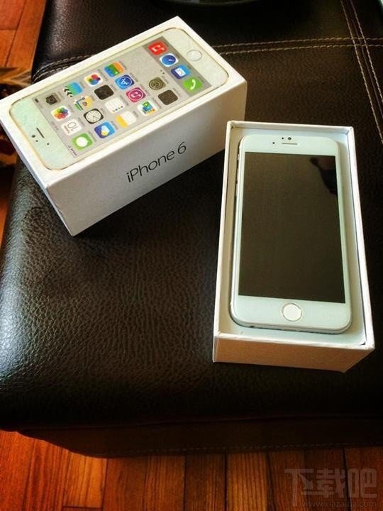 iPhone6包裝盒爆光 現(xiàn)iPhone6開機(jī)Logo1