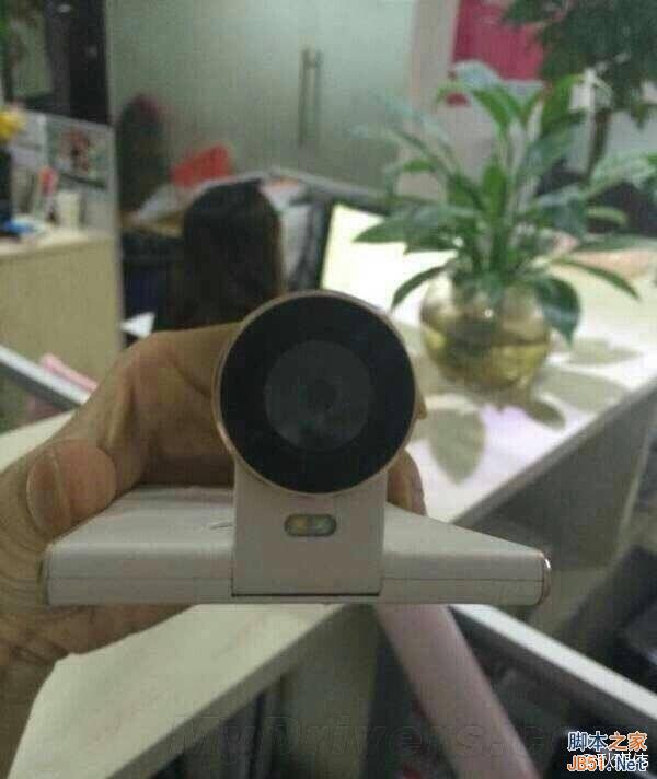 土豆手机真机照曝光:摄像头奇葩