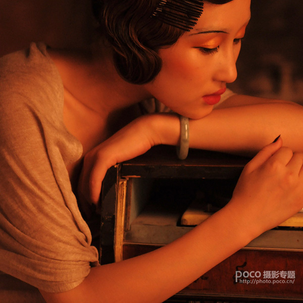 用PS打造美女人像照片的油畫風(fēng)格懷舊效果圖