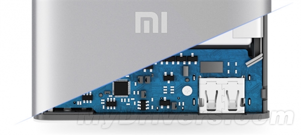 小米9.9mm超薄移动电源解析:还能这么用