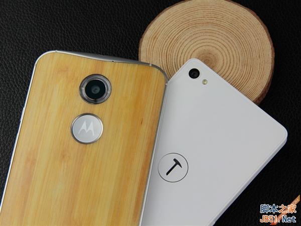 情怀逼格谁更强?Moto X大战锤子T1