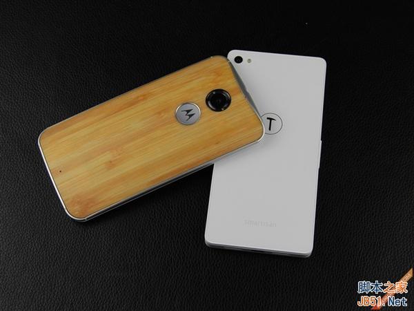 情怀逼格谁更强?Moto X大战锤子T1