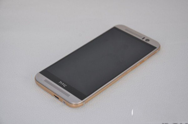 HTC One M9發(fā)布會(huì)現(xiàn)場(chǎng)直播 新機(jī)搭載驍龍810+2000萬(wàn)攝像頭3