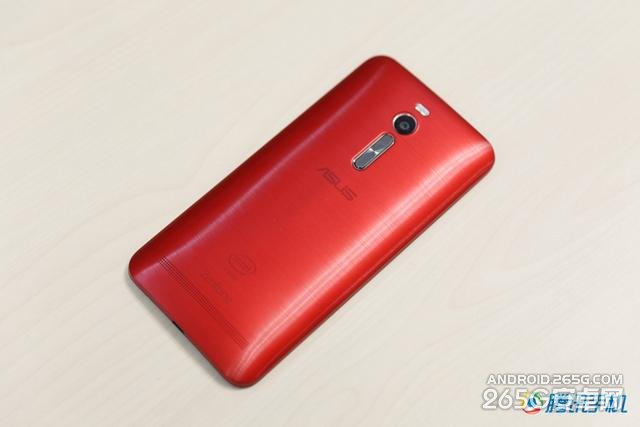 华硕ZenFone 2评测:有突破,也有不足