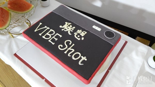 手機與卡片機結(jié)合體 聯(lián)想VIBE Shot評測 
