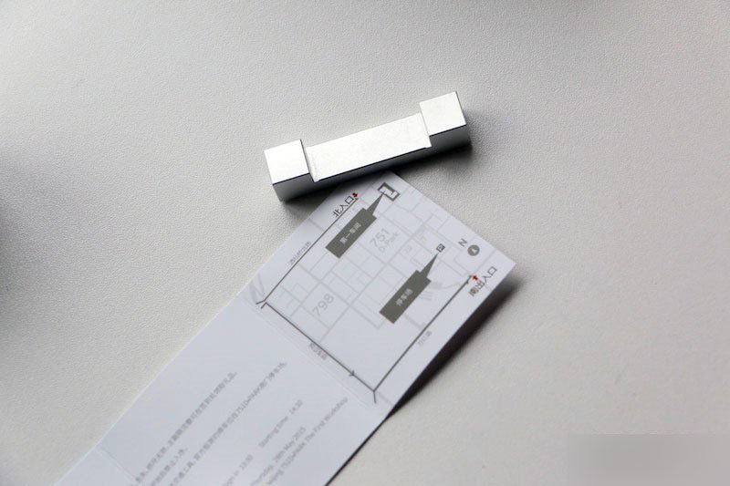 一加手机2发布会邀请函曝光 是个金属鲁班锁