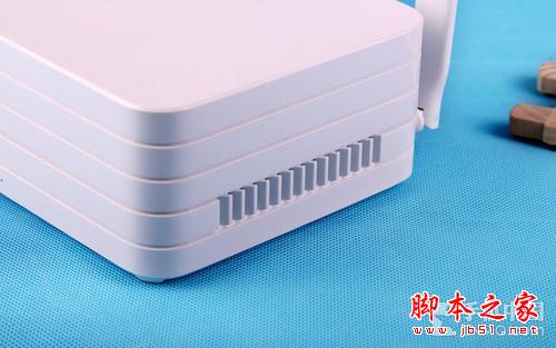 新小米路由器開箱 千兆網(wǎng)路支持6TB硬盤