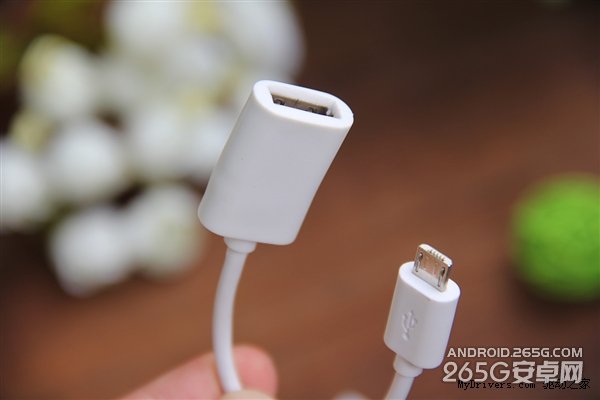 6020毫安!金立M5图赏:全球第一电量手机