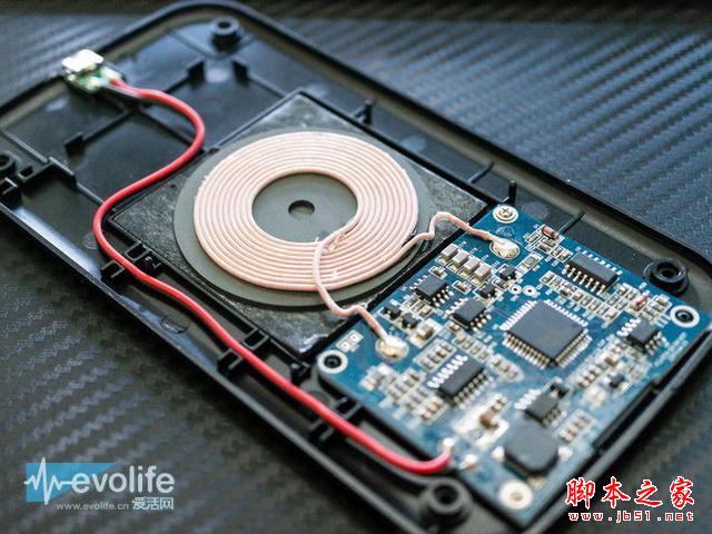 用上LUXA2 TX-200無線充電板后 我已經(jīng)不想再碰那些USB線纜了