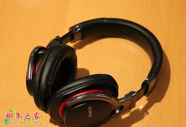 決戰(zhàn)之巔，無線與hifi大牌耳機并存的抉擇「有情況-乙迷」