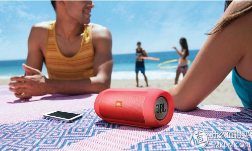 加入防水防噴濺設(shè)計(jì):JBL 推出 增強(qiáng)版 JBL Charge 2+ 無線藍(lán)牙音箱