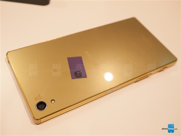 全球首款4K屏！索尼Xperia Z5 Premium真機(jī)圖賞