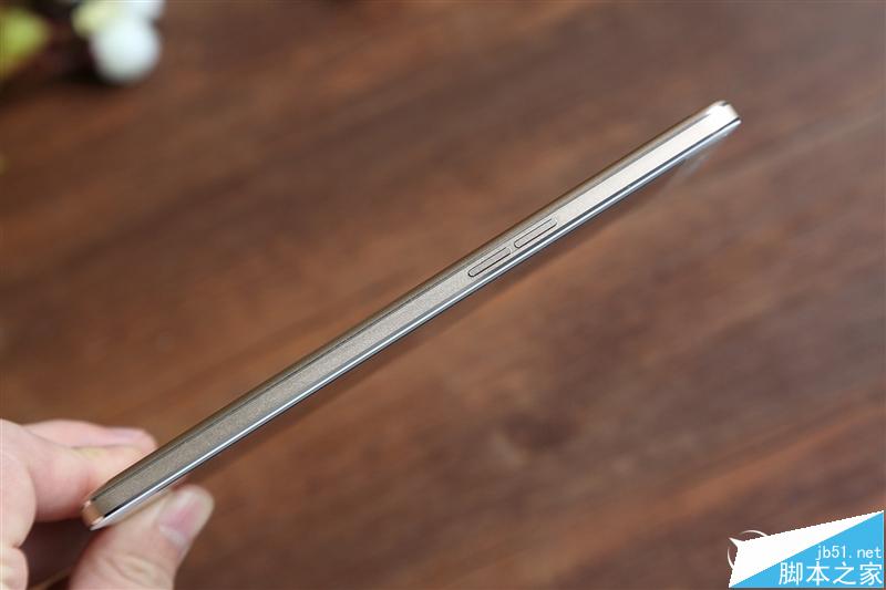 充電速度逆天！全能新寵OPPO R7s評(píng)測(cè)