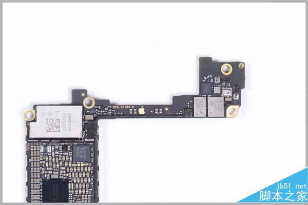 苹果A10处理器拆解：更小 更薄！