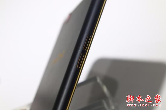 努比亞N2有幾種顏色？努比亞nubia n2香檳金和黑金哪個(gè)顏色好看？ 