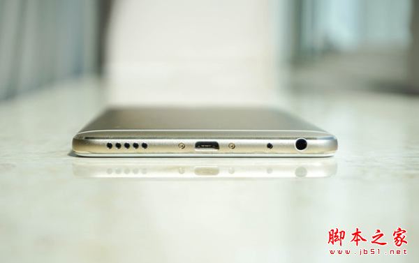 魅藍(lán)E2和魅藍(lán)MAX哪個(gè)值得買？魅藍(lán)max與魅藍(lán)E2外觀/性能/拍照全面對比區(qū)別評測