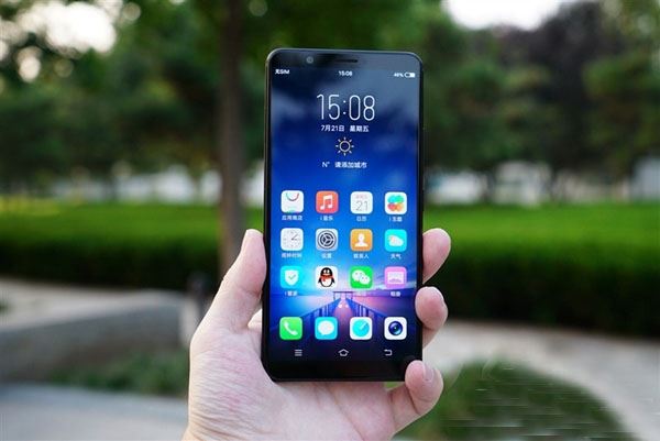 OPPO R11s和vivo X20哪个值得买？vivo X20和OPPO R11s配置外观拍照续航区别对比