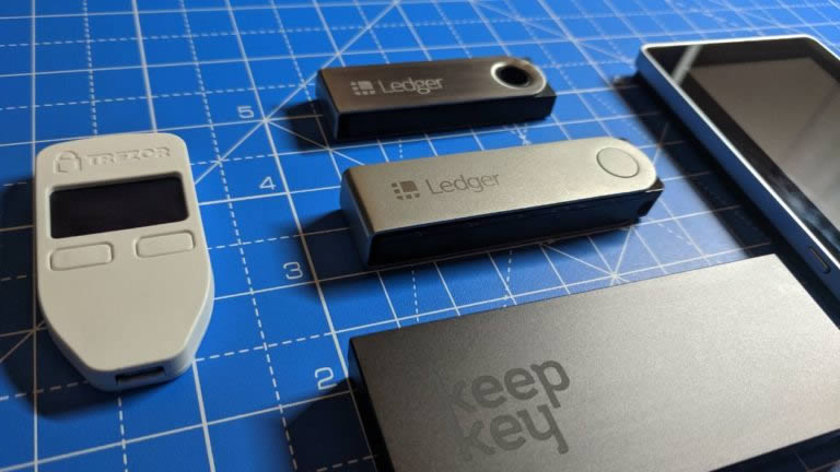 比特币硬件钱包Ledger Nano X评测