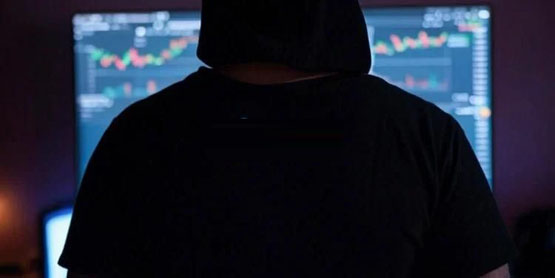 余弦：Hyperliquid上50倍杠桿巨鯨再以452萬USDC做多ETH！爆倉價(jià)1391美元