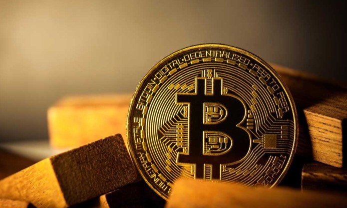 比特币当前数据指向熊市早期、中期过渡阶段,盈利供应逼近“真正熊市”水平