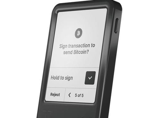 3. Ledger Nano Gen5（入門觸屏款）