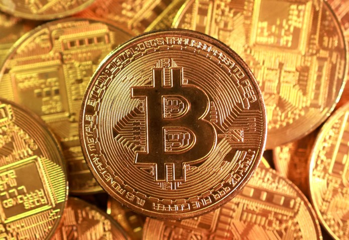 比特币或在美联储决议前受限于8.2万美元下方