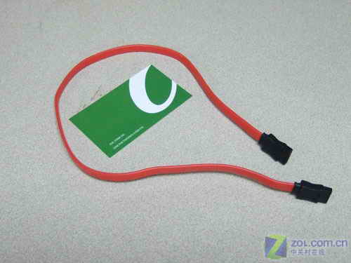 既简单又实用 轻松将您的SATA线变美观 既简单又实用 轻松将您的SATA线变美观