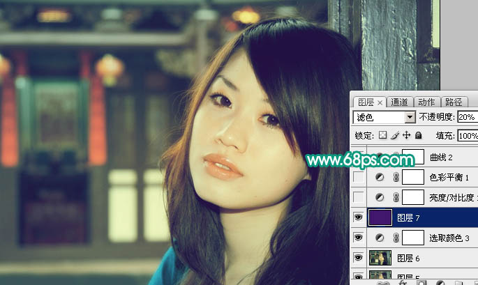 Photoshop将室内人物图片调成古典青黄色