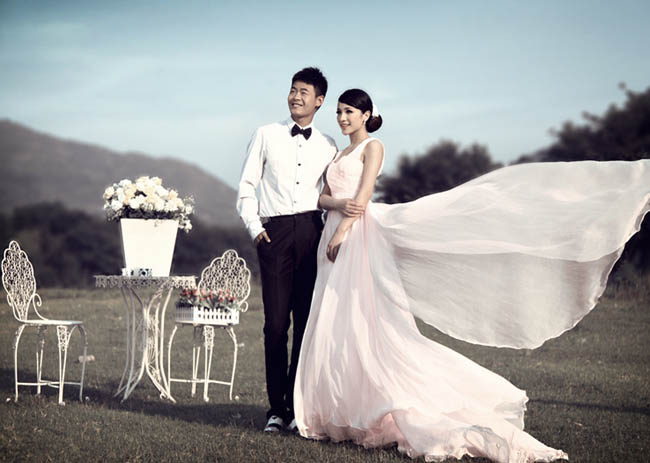 photoshop為婚片調(diào)制出低飽和青藍(lán)色的影樓經(jīng)典色調(diào)效果