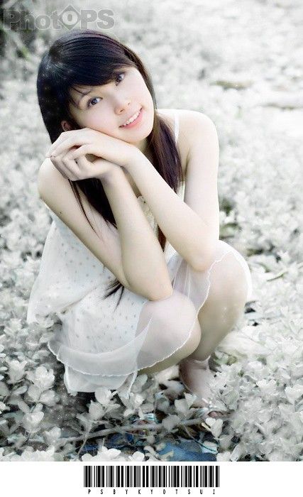 PS為外景美女照片調(diào)出泛白色效果教程