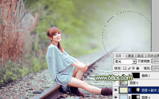 Photoshop為鐵軌美女加上粉調(diào)黃綠蜜糖色