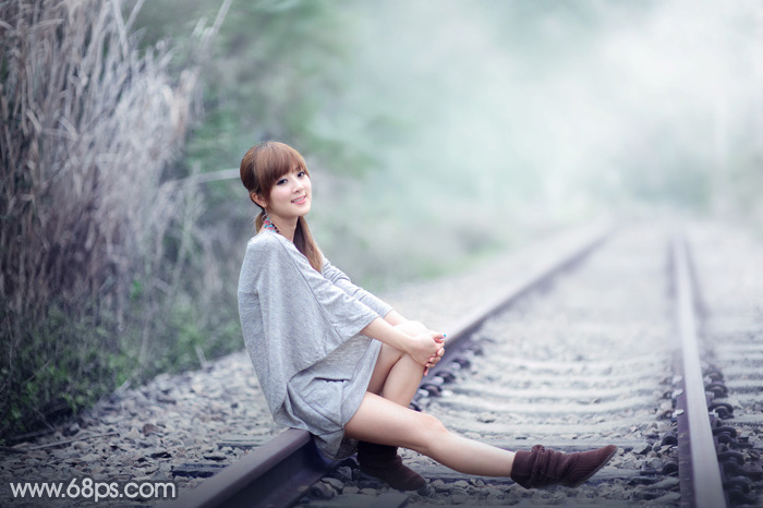 Photoshop為春季人物圖片打造夢(mèng)幻的淡調(diào)中性青綠色效果