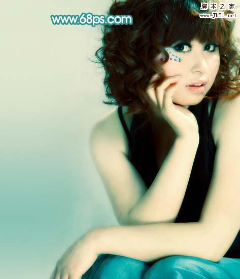 Photoshop 调出人物照片淡淡的粉青色