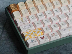 iQunix F97小王子联名玫瑰之约三模无线机械键盘漂亮吗?