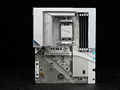 白色背插装机不二之选! 技嘉B650E AORUS Stealth ICE冰雕背插主