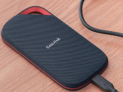 USB 4+3800MB/s峰值性能! 闪迪E82至尊超极速移动固态硬盘USB4版