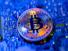 BTC价格预测：技术分析和市场情绪表明2025年10月可能出现突破