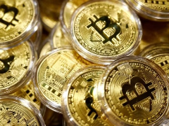 比特币突破76,000美元失败，市场可能已触底