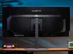 34寸QD-OLED高端带鱼屏! 技嘉MO34WQC36电竞显示器测评