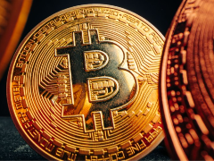 比特币最新价格预测：图表显示短期承压