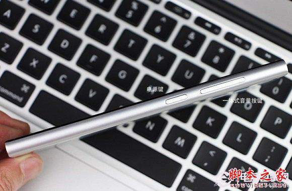 小米3联通版侧面图片