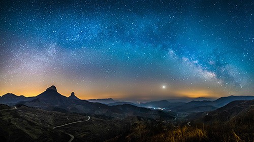 教你如何拍摄夜空最璀璨的风景方技巧教程”