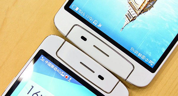 OPPO N1 mini和OPPO N1可旋转摄像头对比