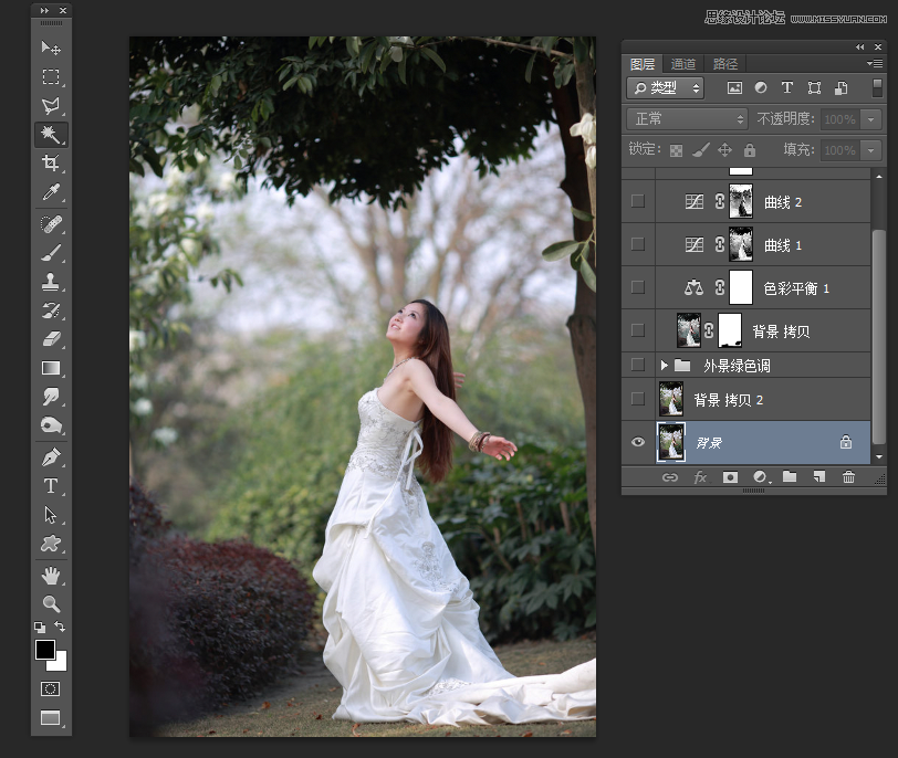 Photoshop调出外景婚纱照怀旧复古效果图