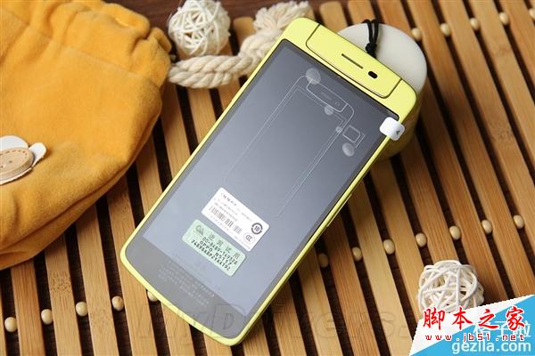 发箍、风铃…… OPPO N1 mini情侣款妹子版图赏