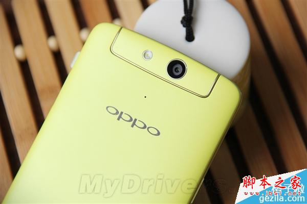 发箍、风铃…… OPPO N1 mini情侣款妹子版图赏